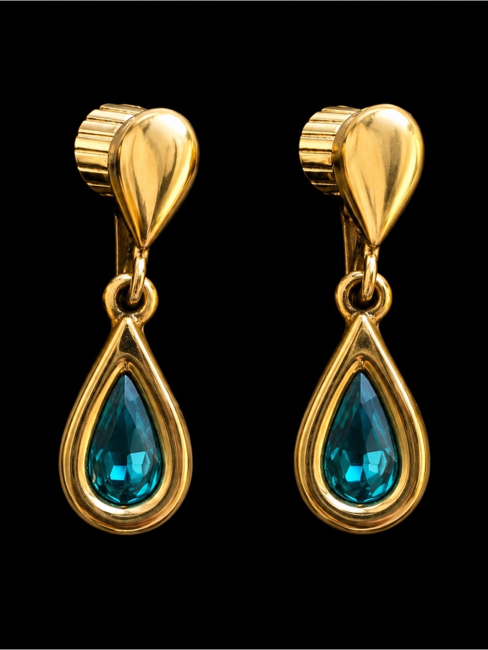 VTG Avon crystal clip on earrings gold teardrop